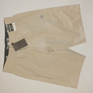 Hurley All Terrain Hybrid Walking Shorts Tan Size-28 NWT